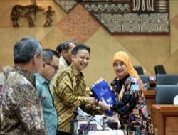 Demokrat Tolak Rencana Pengesahan RUU Kesehatan, Aliyah Mustika : Ini kan Memang Suara Masyarakat
