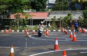Kapolrestabes Makassar Uji Coba Lapangan, Uji Praktek SIM