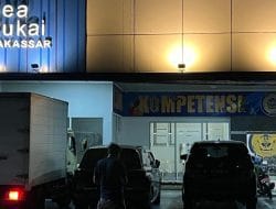 Rokok Ilegal Yang Diamankan Mabes TNI di Takalar Diserahkan Ke Bea Cukai Makassar