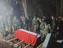 Kodim Takalar Gelar Upacara Pemakaman Secara Militer Di Anggota Veteran Yang Meninggal