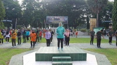 Jaga Kebugaran, Ibu Persit Kodim Takalar Rutin Gelar Senam Bersama