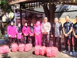Polres Bantaeng Kembali Berbagi Nasi Siap Saji, Untuk Warga