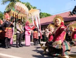 Tradisi Angngaru dan Tarian Paduppa Sambut Kapolda Sulsel