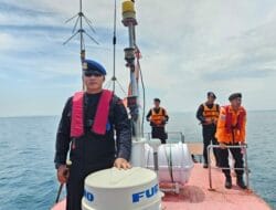 SAR Brimob Bone – Basarnas Sasar 4 Mil Teluk Bone