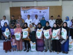 Pj. Bupati Takalar serahkan Bantuan Pangan kepada KPM di Kecamatan Polut