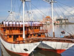 Wali Kota Makassar Lantik Jajaran Camat, Tegaskan Fokus Lorong Wisata dan Sentuh Hati