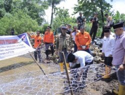 Cegah bencana, Pemkab Takalar Bangun Bronjong di Polongbangkeng Selatan