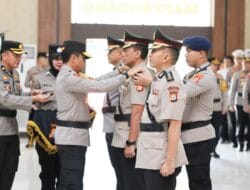 Kapolda Sulsel Sertijab Dirsamapta dan Kabid Humas