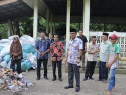 Wujudkan Takalar Sehat dan Bersih, Pj. Bupati Takalar Kunjungi TPS 3R Kel Bajeng dan PDU Galesong Utara