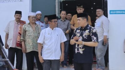 Perkuat Silaturahmi, Pj. Bupati Takalar Shalat Jum’at Berjamaah di Masjid H. Soesila Hj. Hamida