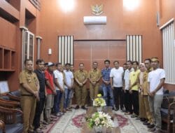 Sebagai upaya menekan harga cabe, Pj.Bupati Takalar mengadakan pertemuan bersama Pengepul/petani cabe Se-Kab.Takalar
