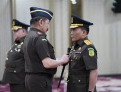 Leonard Eben Ezer Simanjuntak Dilantik Sebagai Staff Ahli Jaksa Agung Bidang Hubungan Antar Lembaga dan Kerjasama Internasional