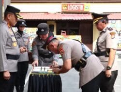 Kapolrestabes Makassar Sertijab Kasat Lantas dan 4 Kapolsek