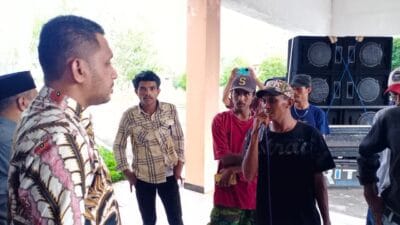 Mahasiswa, Tolak Djalaludin Salampessy Sebagai Bakal Calon Bupati Buru