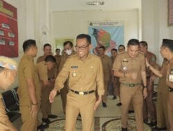 Hari Pertama Masuk Pasca Lebaran, Pj. Bupati Takalar Sidak ke Sejumlah Kantor Pelayanan di Kabupaten Takalar