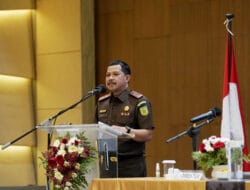 Kejati Sulsel Agus Salim Menyampaikan Welcome Speech Dalam Acara Bimtek Penanganan Perkara Tindak Pidana Narkotika Dengan Pendekatan Keadilan Restoratif