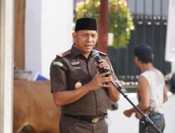 Wakajati Sulsel Teuku Rahman Pimpin Penyembelian Hewan Qurban 1445 H Tahun 2024 M Di Kantor Kejati Sulsel