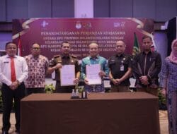 Kejati Sulsel Bersama KPU Sulsel Menandatangani Kerjasama “Sinergi Kolaborasi Menciptakan PemiluYang Berkualitas Dan Bermartabat”