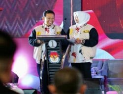 Komitmen Tingkatkan Transparansi Birokrasi, AURAMA’ Memukau di Debat Kedua dan Tampil Kekinian