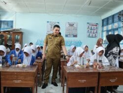 Tinjau Pelaksanaan Makan Bergizi Gratis (MBG), Sekda Takalar : Tujuannya Agar Anak mendapat Asupan Gizi dan meringankan Beban Orang Tua