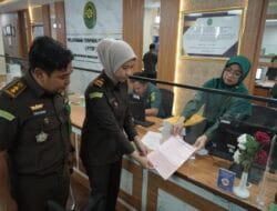 JPU Kejati Sulsel Resmi Limpahkan Terdakwa Ke PN Makassar, Tiga Produsen Kosmetik dan Obat Ilegal Terancam 12 Tahun Penjara