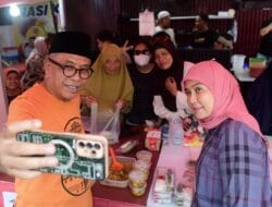 Tradisi Ramadan dan Peduli UMKM, Aliyah Mustika Ilham dan IAS Sambangi Pedagang Takjil