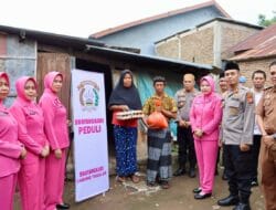 Polres Takalar Tebar Kepedulian, Bagikan Paket Sembako untuk Warga di Bulan Ramadhan