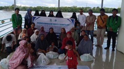 Kuatkan Kepedulian di Bulan Suci, PERAK, EI UIN Alauddin, dan Tahsinul Qur’an Berbagi Sembako untuk Warga Kurang Mampu