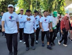 Semarak Hardiknas di Takalar: Bupati Daeng Manye Lepas Ratusan Peserta Gerak Jalan Santai