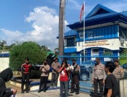 Desak Tindak Jaringan Rokok Ilegal, Poros Muda Sulsel Geruduk Kantor Bea Cukai Subagsel
