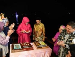 Pemkot Makassar Jamu Menag RI dan Rombongan, Menikmati Sunset di Pantai Losari