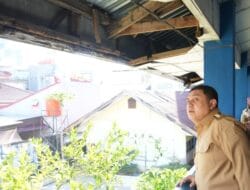 Appi Geram Lihat Selokan dan Plafon Rusak di SMPN 53 Makassar, Siap Tambah Ruang Kelas