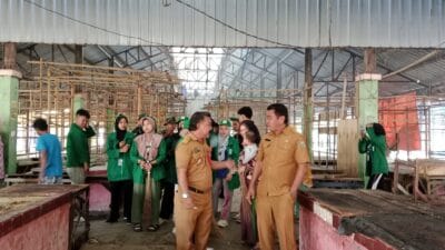 Sambut HUT RI ke-80, Kelurahan Pattallassang Gelar Aksi Bersih-Bersih di Pasar