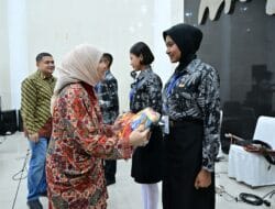 Apresiasi Paskibraka Makassar, Munafri-Aliyah Beri Sertifikat, Pin Emas hingga Beasiswa