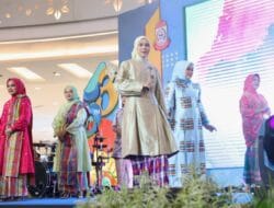 Gebyar PKK HKG ke-53, Fashion Show Angkat Wastra Makassar ke Panggung Publik