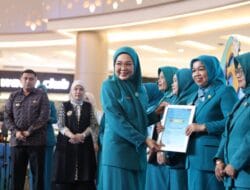 Puncak Gebyar PKK, Melinda Aksa Beri Penghargaan Kader PKK Berdedikasi