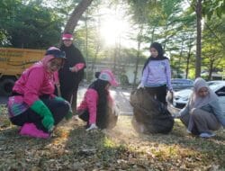 Lestarikan Lingkungan, Ketua TP PKK Makassar Tanam Bougenville dan Kompos Biopori di Anjungan Losari