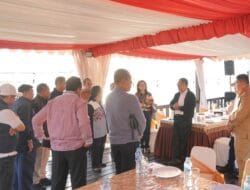 Munafri Temani Titiek Soeharto dan Amran Sulaiman Nikmati Sunset di Kapal Phinisi