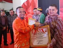 Pemkot Makassar Raih Penghargaan Tingkat Kemiskinan Terendah