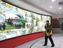 Lewat Layar War Room, Munafri Awasi Situasi Demo Makassar