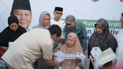 Wali Kota Makassar Dampingi Mendagri dan Menteri PKP Serahkan Rumah untuk Keluarga Korban Demonstrasi