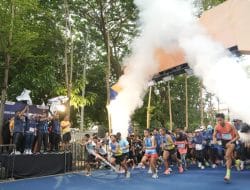 Wali Kota Makassar Lepas dan Bakar Semangat Ribuan Pelari SMAnSA RUN 2025