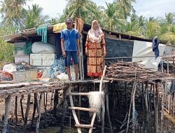 Miris, Rumah Warga Lansia di Pulau Tanakeke Nyaris Roboh: Dua Tahun Menunggu Perhatian Pemerintah