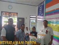 Raskin Mengalir ke 293 KPM di Pappa: Lurah Firmansyah Pastikan Penyaluran Tepat Sasaran