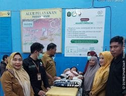 Bergerak Cepat, Pemerintah Kelurahan Pappa’ dan PSC Takalar Evakuasi Balita Sakit Campak