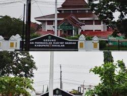 Papan Nama DPRD Timbal Balik Disorot, Anggaran Rp2,8 Miliar Dipertanyakan