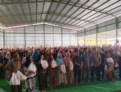 Ramadan Berbagi, Rudianto Lallo Serahkan Bantuan Sembako dan Rp20 Juta untuk Empat Masjid