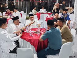 Buka Puasa di Rujab, Daeng Manye Serahkan Bantuan untuk Korban Banjir dan Tegaskan Rumah Jabatan Terbuka bagi Warga
