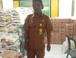 Haru Warnai Penyaluran Bantuan Sembako di Mangadu, Warga Bersyukur Terima Beras dan Minyak Goreng