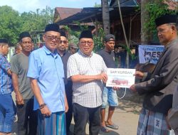 Bupati Takalar Salurkan Sapi Qurban Presiden di Desa Sawakong, Bobotnya Hampir Satu Ton